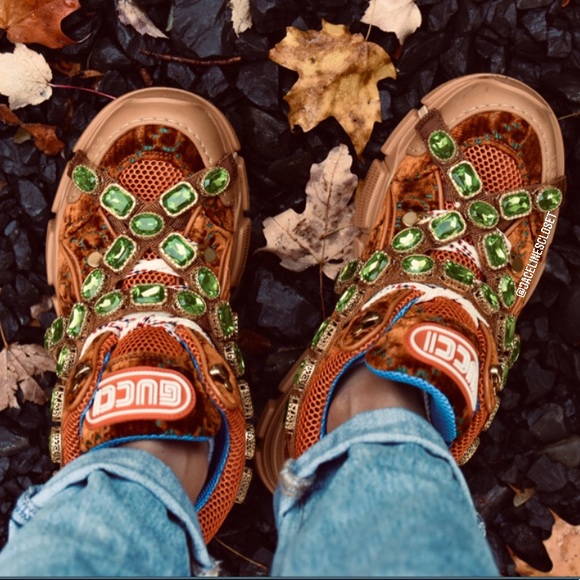 gucci flashtrek sneakers with crystals